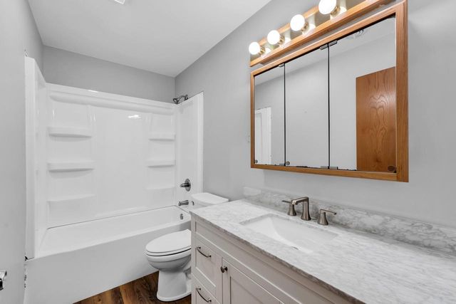 W1328 Glenwood ROAD, Lake Geneva, WI 53147