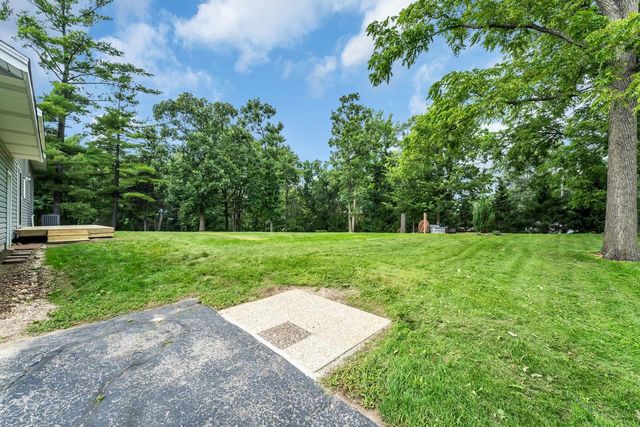 W1328 Glenwood ROAD, Lake Geneva, WI 53147