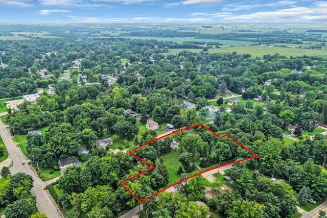 W1328 Glenwood ROAD, Lake Geneva, WI 53147