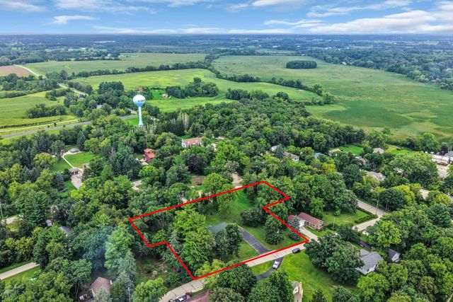 W1328 Glenwood ROAD, Lake Geneva, WI 53147