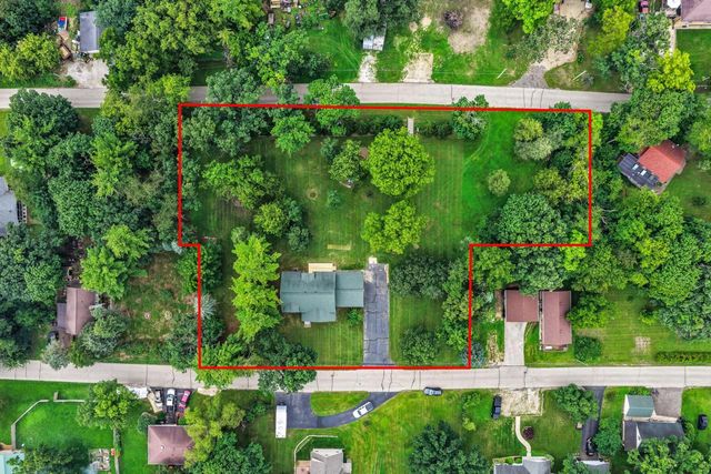 W1328 Glenwood ROAD, Lake Geneva, WI 53147