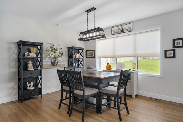 6102 S Holland Avenue, Springfield, MO 65810