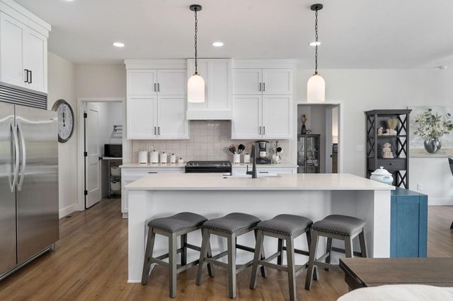 6102 S Holland Avenue, Springfield, MO 65810