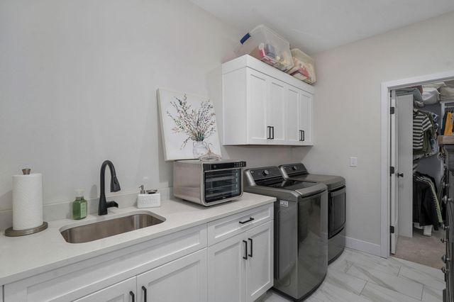 6102 S Holland Avenue, Springfield, MO 65810