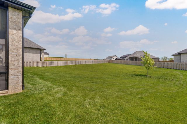 6102 S Holland Avenue, Springfield, MO 65810