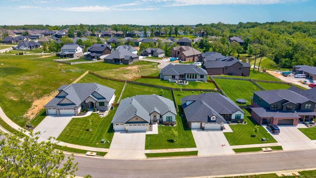 6102 S Holland Avenue, Springfield, MO 65810