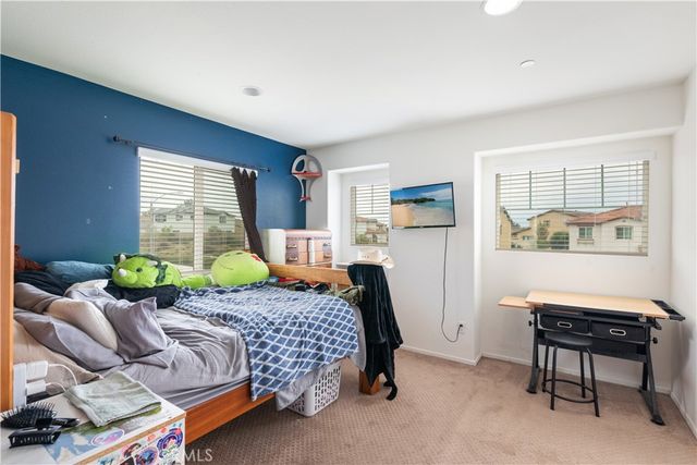 28833 Barn Swallow Way, Murrieta, CA 92563