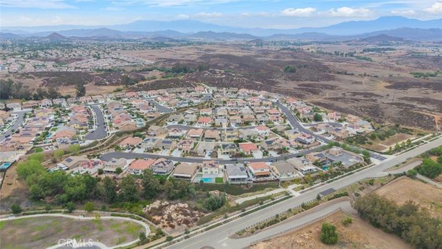 28833 Barn Swallow Way, Murrieta, CA 92563