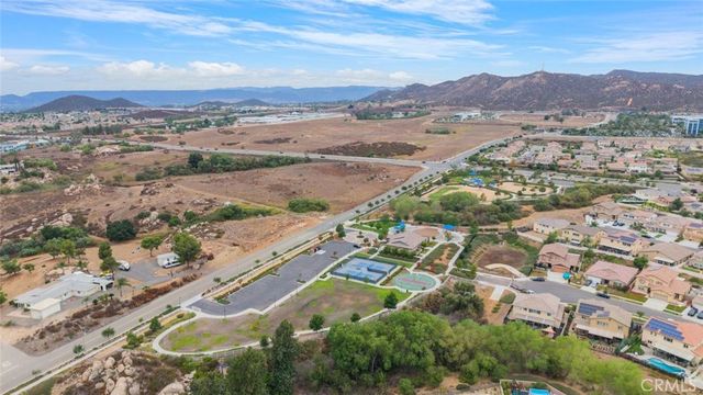 28833 Barn Swallow Way, Murrieta, CA 92563