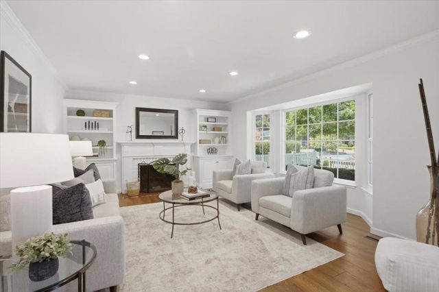 13698 Manteca Way, Saratoga, CA 95070