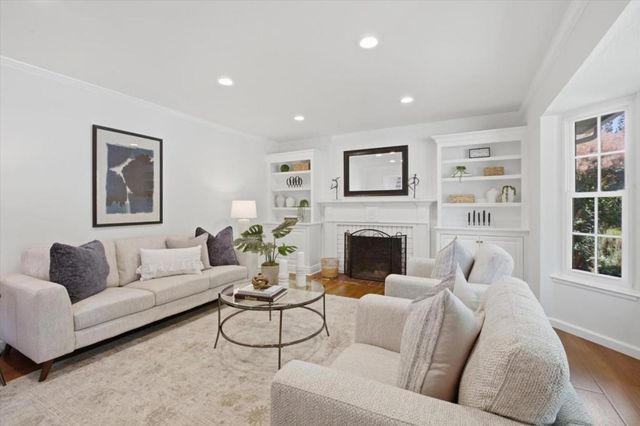 13698 Manteca Way, Saratoga, CA 95070