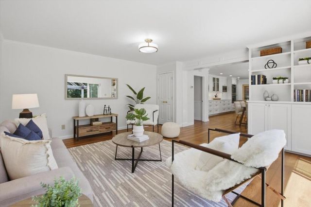 13698 Manteca Way, Saratoga, CA 95070