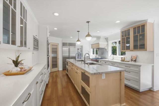13698 Manteca Way, Saratoga, CA 95070