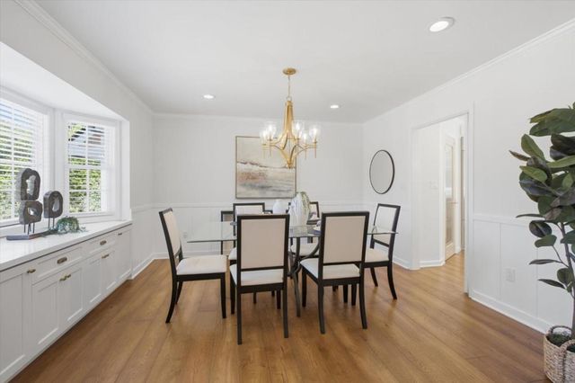 13698 Manteca Way, Saratoga, CA 95070