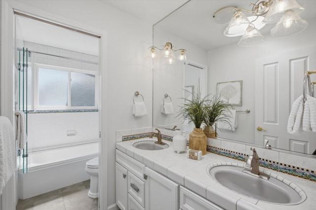 13698 Manteca Way, Saratoga, CA 95070
