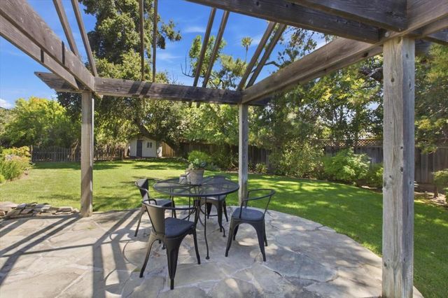 13698 Manteca Way, Saratoga, CA 95070