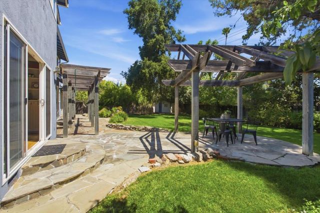 13698 Manteca Way, Saratoga, CA 95070