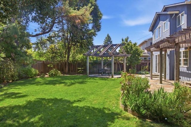 13698 Manteca Way, Saratoga, CA 95070