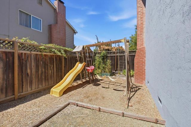 13698 Manteca Way, Saratoga, CA 95070