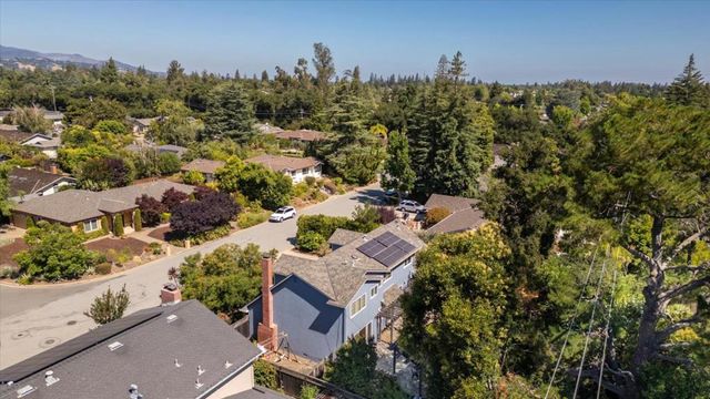 13698 Manteca Way, Saratoga, CA 95070