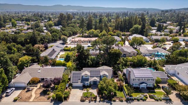 13698 Manteca Way, Saratoga, CA 95070