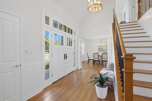 13698 Manteca Way, Saratoga, CA 95070