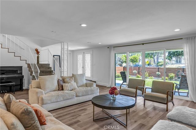 25181 Barents, Laguna Hills, CA 92653