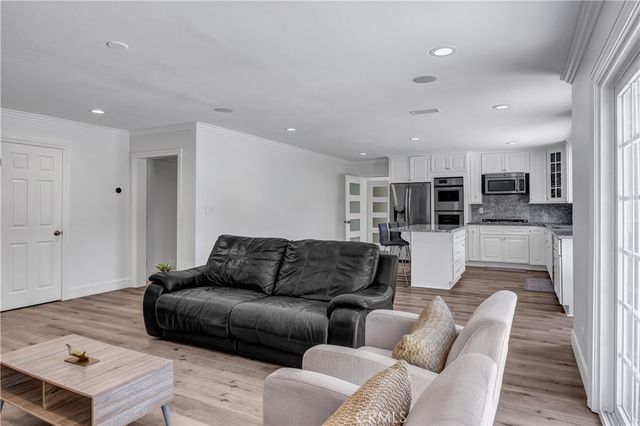 25181 Barents, Laguna Hills, CA 92653