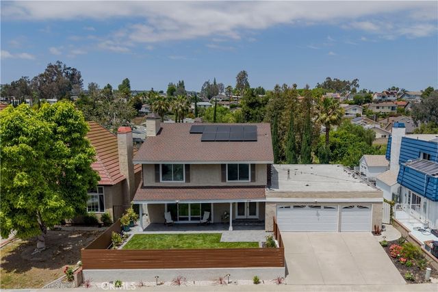 25181 Barents, Laguna Hills, CA 92653