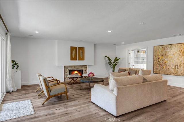 25181 Barents, Laguna Hills, CA 92653