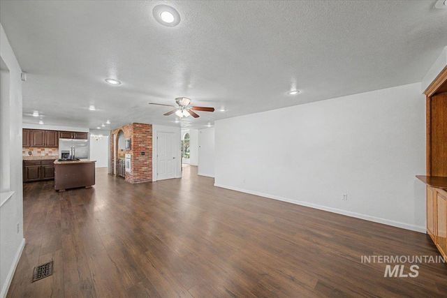 10016 W Alliance Dr, Boise, ID 83704