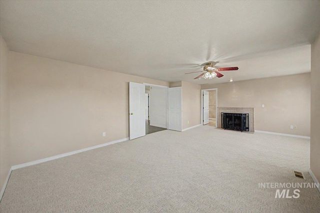 10016 W Alliance Dr, Boise, ID 83704