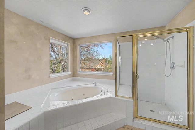 10016 W Alliance Dr, Boise, ID 83704