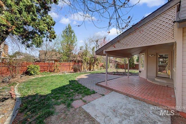 10016 W Alliance Dr, Boise, ID 83704