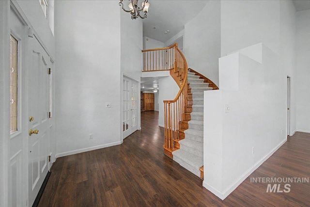 10016 W Alliance Dr, Boise, ID 83704