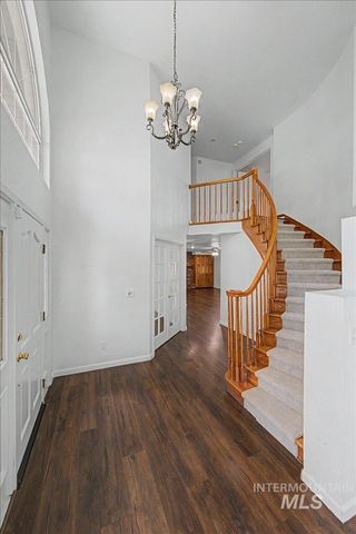 10016 W Alliance Dr, Boise, ID 83704