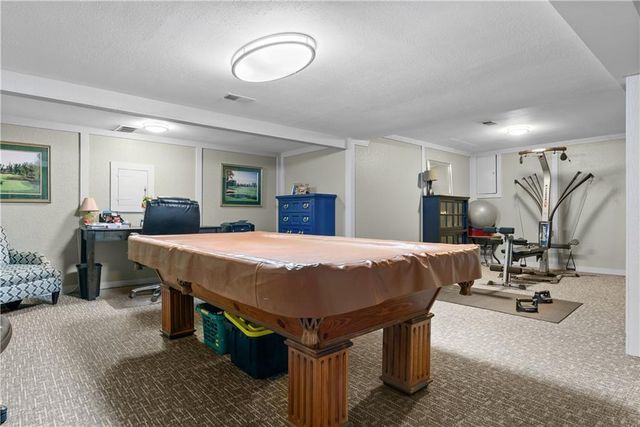 16001 RUSSELL Road, Stilwell, KS 66085