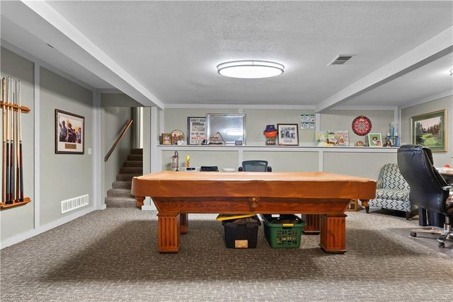 16001 RUSSELL Road, Stilwell, KS 66085
