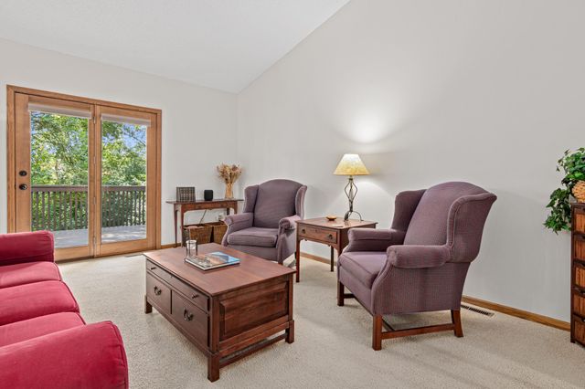 18258 Cascade Drive, Eden Prairie, MN 55347