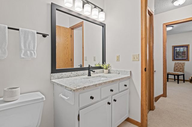 18258 Cascade Drive, Eden Prairie, MN 55347