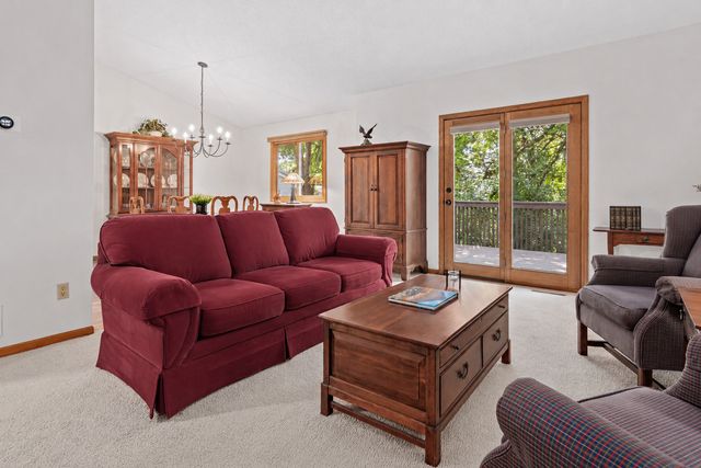 18258 Cascade Drive, Eden Prairie, MN 55347