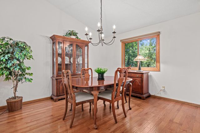 18258 Cascade Drive, Eden Prairie, MN 55347