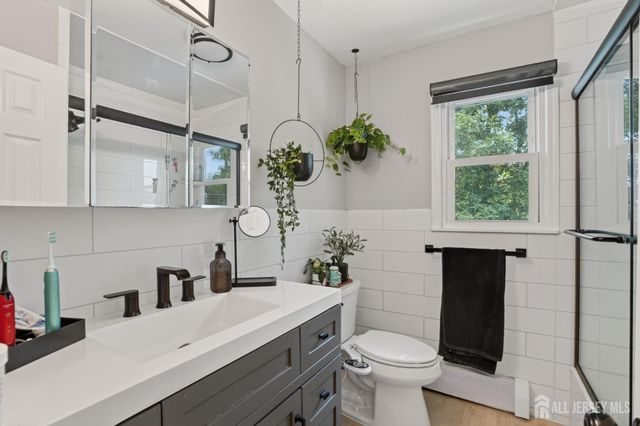 920 Arlington Avenue, South Plainfield, NJ 07080