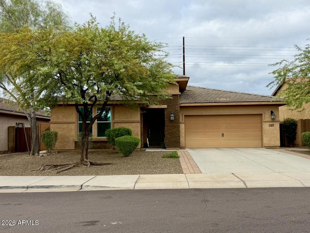 43608 N HUDSON Trail, New River, AZ 85087 — exterior