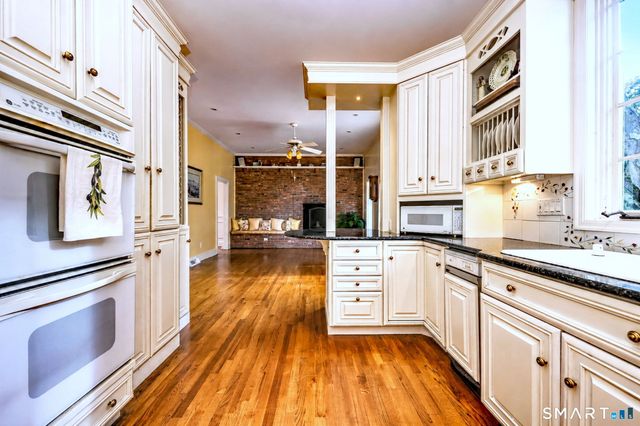 152 West River Street, Milford, CT 06460