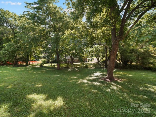 322 Peachtree Street, Albemarle, NC 28001