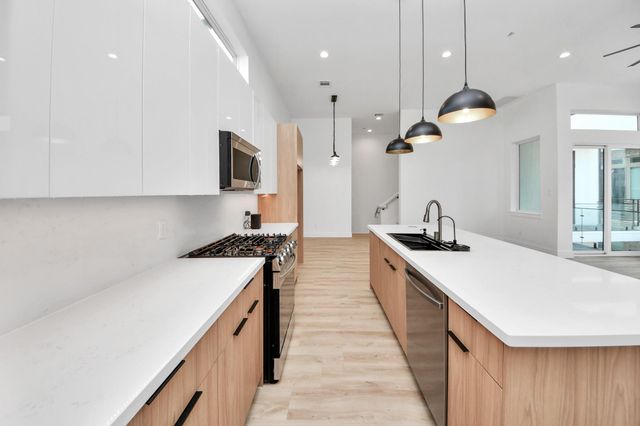 3407 Hutchins Street, Houston, TX 77004