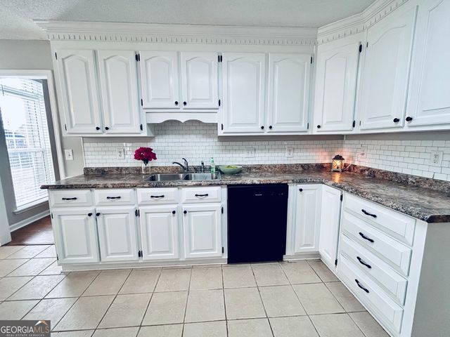 166 Holly Pointe, Warner Robins, GA 31088