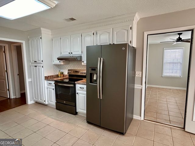 166 Holly Pointe, Warner Robins, GA 31088