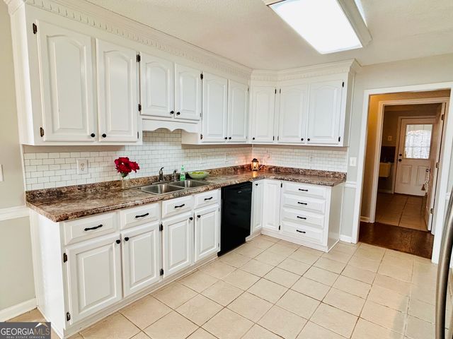 166 Holly Pointe, Warner Robins, GA 31088